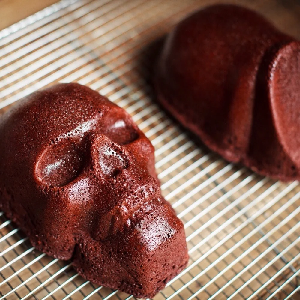 Nordic Ware Haunted Skull Cake Pan